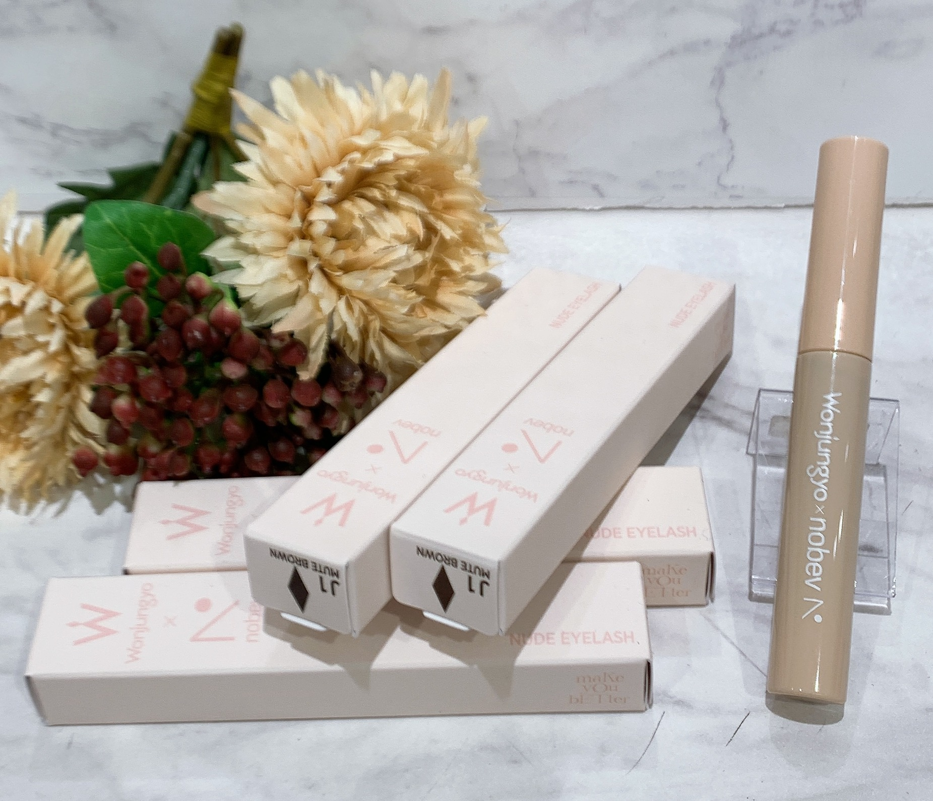 c*a様 MAC セザンヌ ウォンジョンヨ マジョリカ KATE 他 コスメまと マジョリカ マジョルカ・MISSHA・the SAEMのアイシャドウを使った