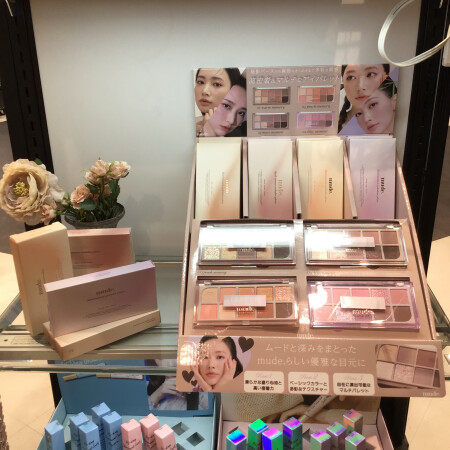 【mude】カラバリ豊富‼️アイシャドウパレット✨