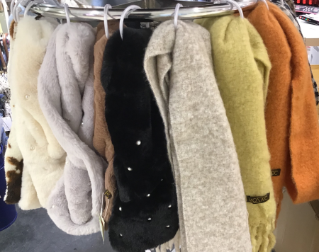 手袋❄️マフラー❄️入荷〜っっ!☃️
