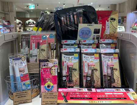 【ヒロインメイク&ヘビーローテーション】お得なプレゼント配布中❤︎
