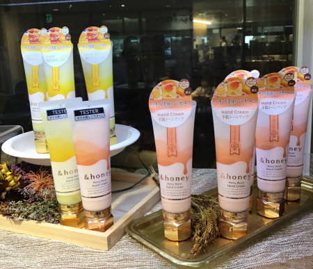 大人気ヘアオイルがハンドクリームに!&honeyのハンドクリーム🍯