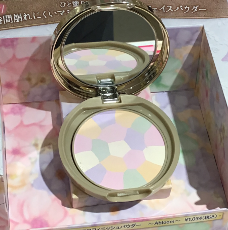 話題のパウダーがついに……!!キャンメイクマシュマロフィニッシュパウダー✨