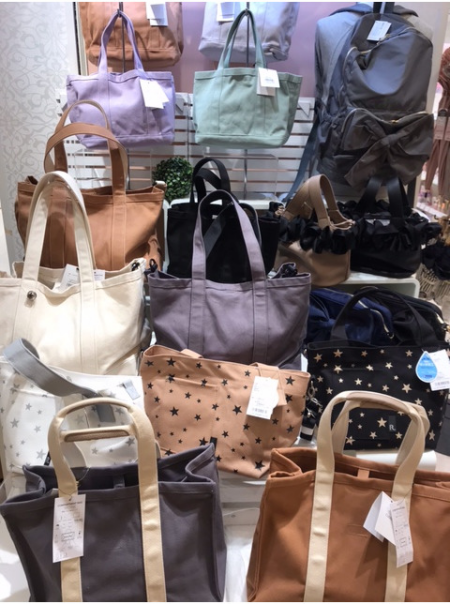 新作バック売れてます、、!👜